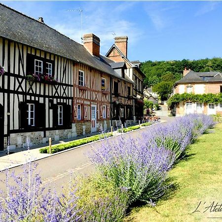 Bed and Breakfast L'Atelier de Tess Le Bec-Hellouin Exterior foto