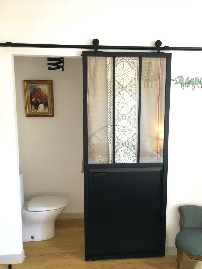 Bed and Breakfast L'Atelier de Tess Le Bec-Hellouin Exterior foto